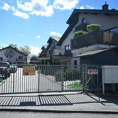 Апартаменты Malinowelove Aircon, 3 Rooms, Parking, Ogrod *